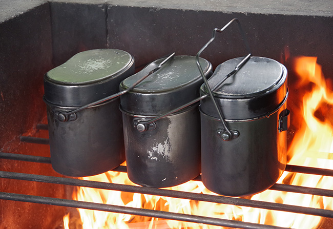 野外炊さん棟05 調理の様子